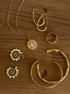 Collar Medallion Five Stones Acero Baño Oro