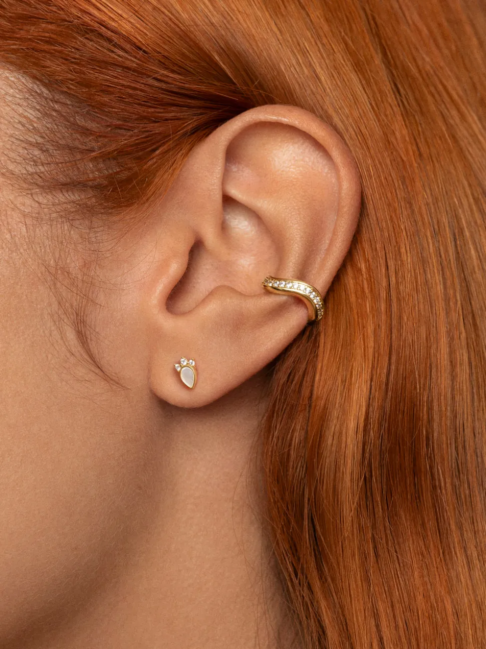 Pendiente Suelto Ear Cuff Hailey Baño Oro