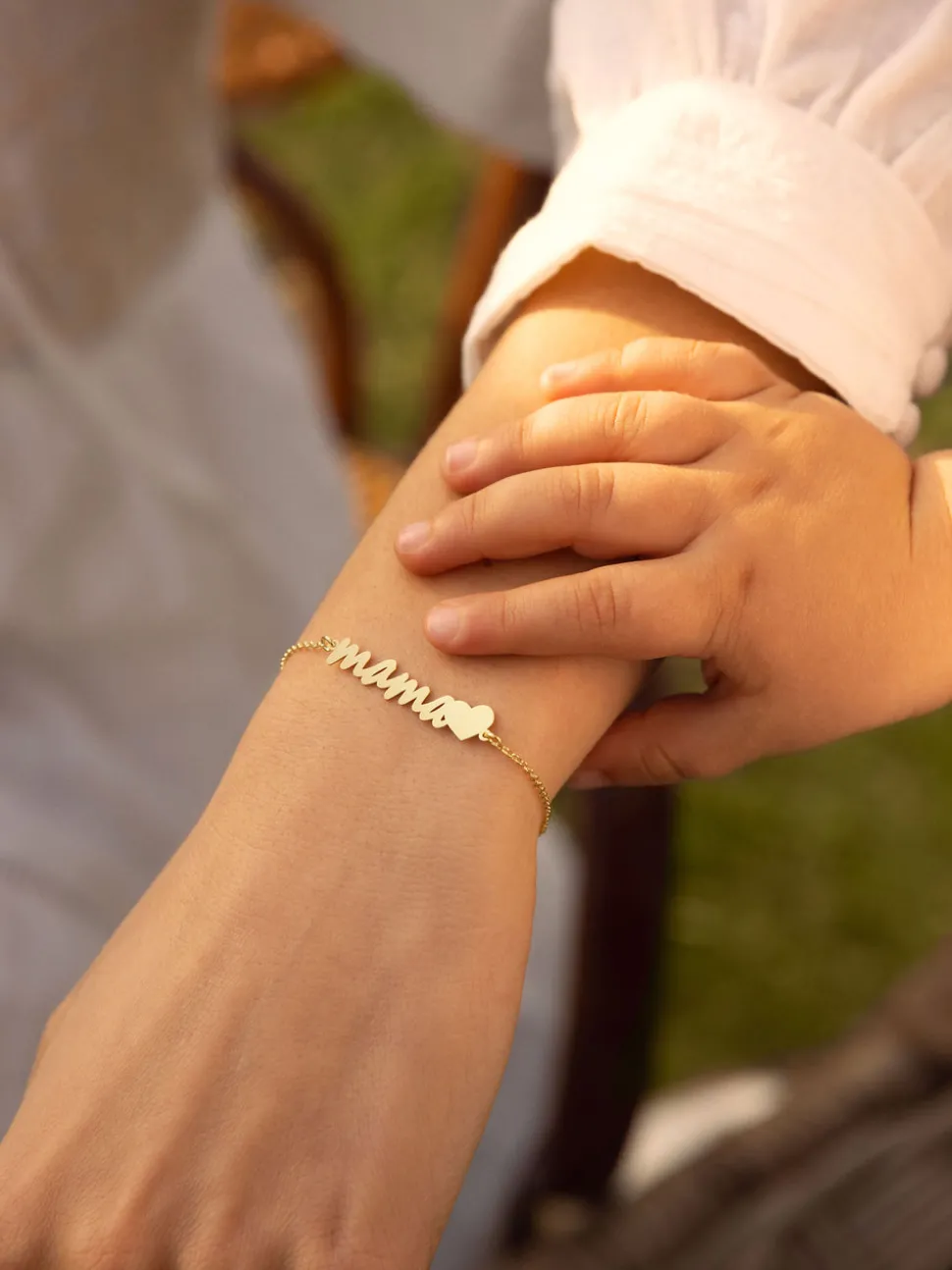 Pulsera Mamá Heart Plata Baño Oro